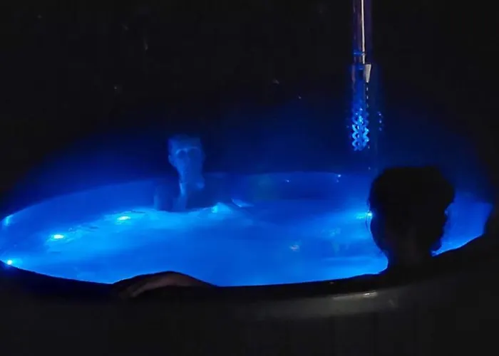 בקתה Z Jacuzzi זאבוייה